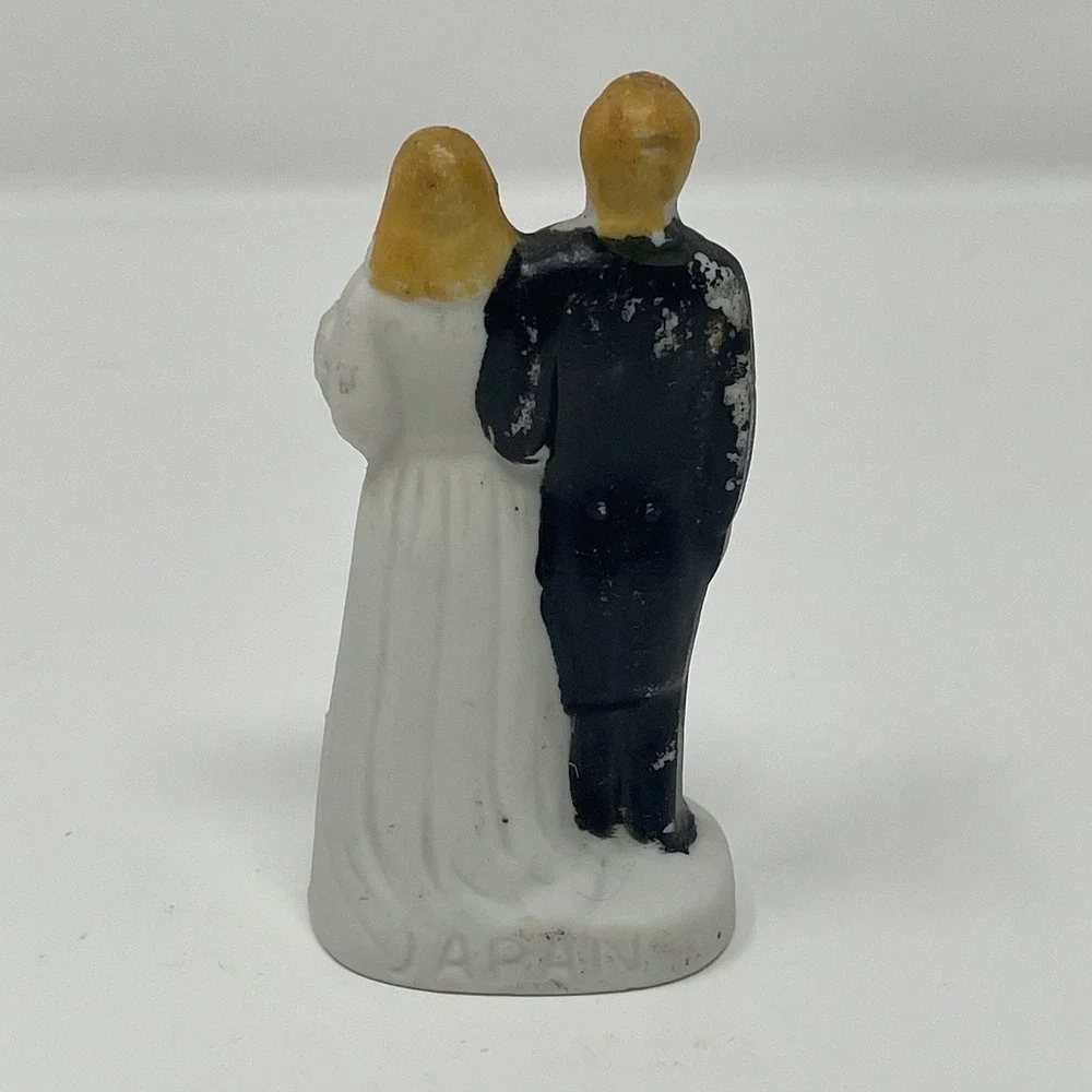 Vintage Bride and Groom‎ Ceramic Wedding Cake Topper Made in Japan Mid-Century
